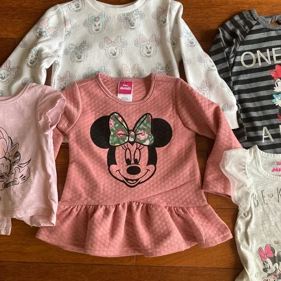 Nine Piece Minnie Mouse Bundle - Picture 4 of 15